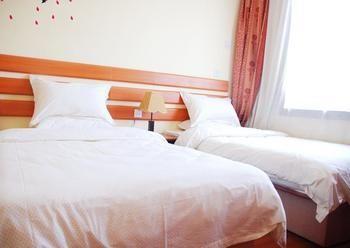 Penglai Yi Jia Express Hotel Екстер'єр фото