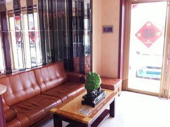 Penglai Yi Jia Express Hotel Екстер'єр фото